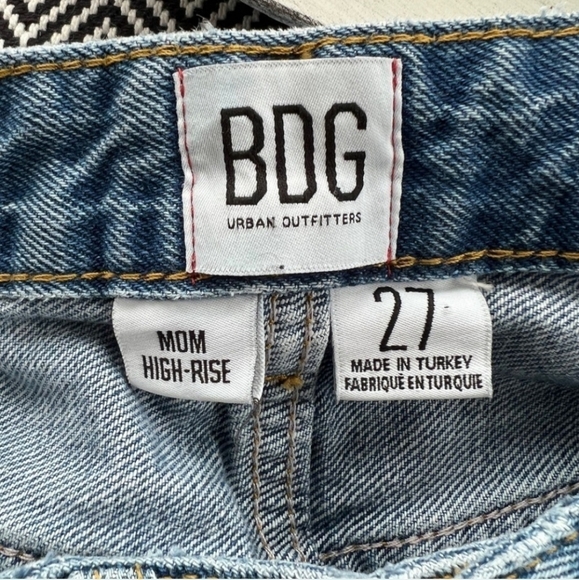 BDG Urban Outfitters Mom Jeans - Picture 6 of 7